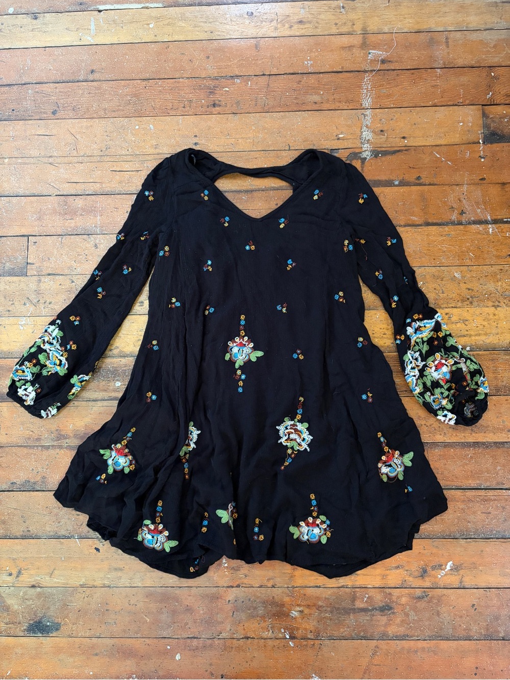 Free People Oxford embroidered bohemian long sleeve keyhole dress size small